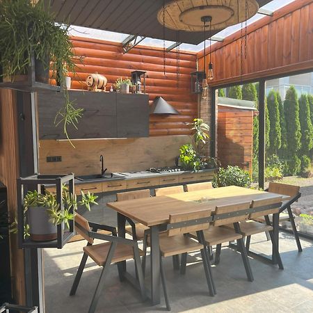 Apartament Oranzeria Kielce Buitenkant foto