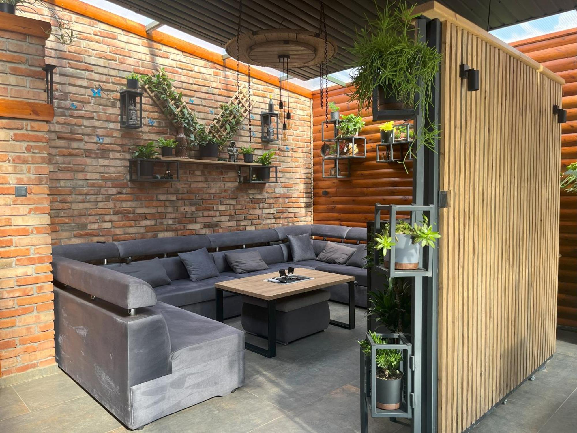 Apartament Oranzeria Kielce Buitenkant foto